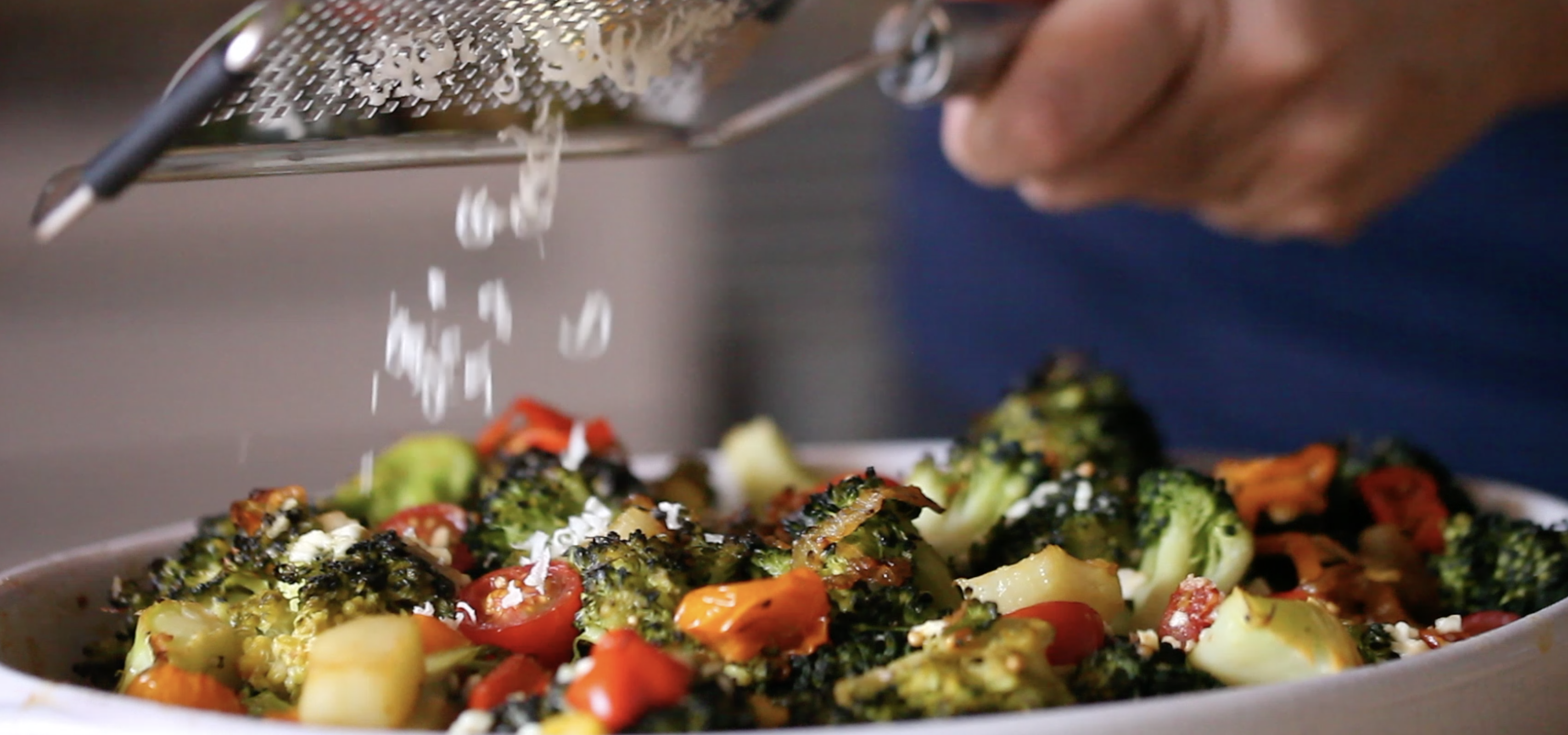 Brócoli asado con chalotas